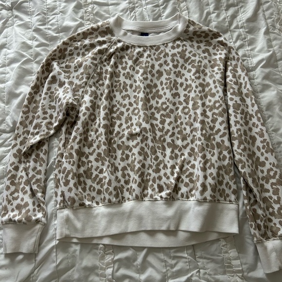 Old Navy Tops - Old navy cheetah sweater